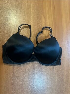 Victoria’s Secret Push Up Bra 34D Black Smooth T-Shirt Underwire Sexy Lingerie